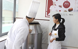 ����±��ԭ���ϵ�ѡ����ô����