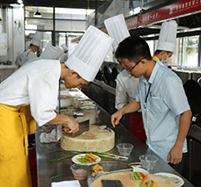 �����־���˾